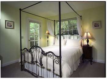 Bed & Breakfast The Pink Mansion