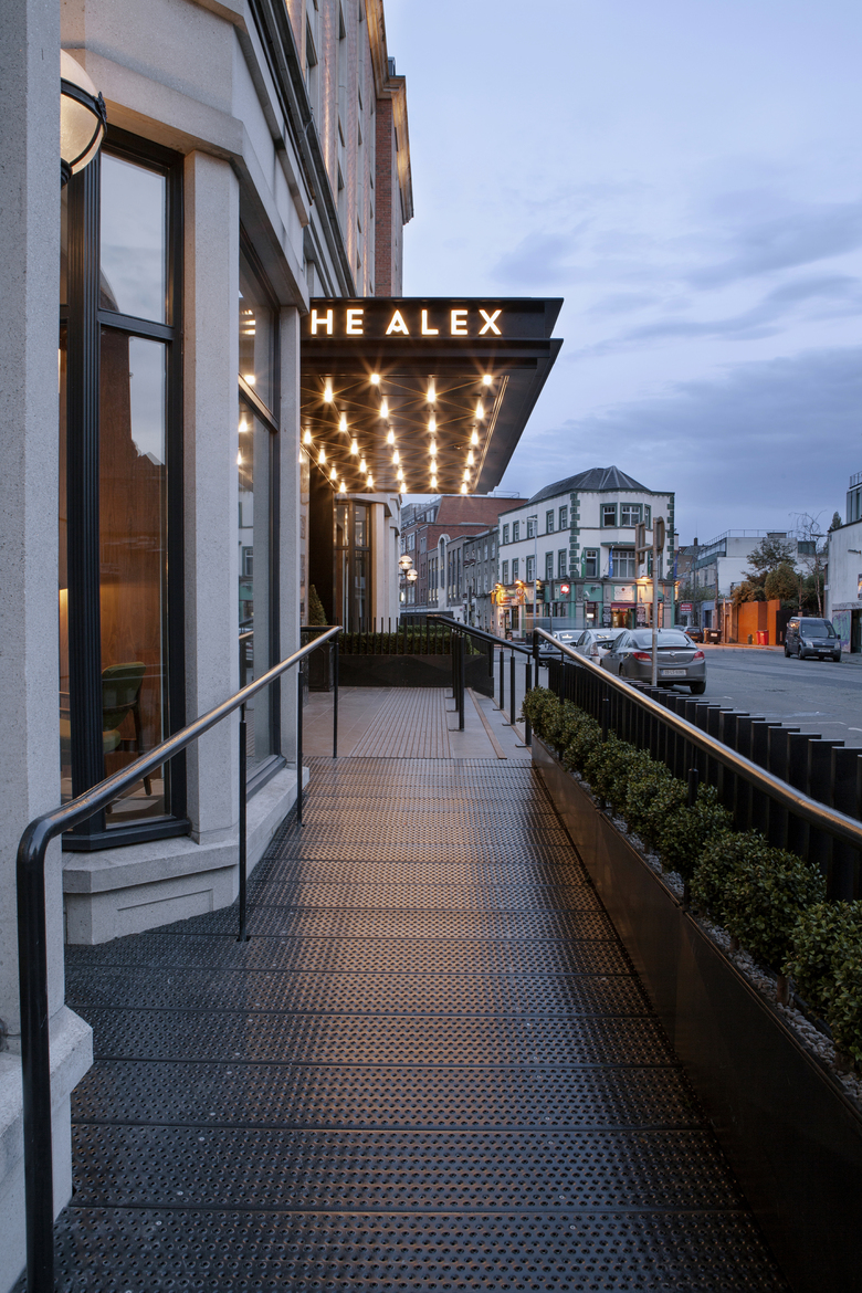 Hotel The Alex