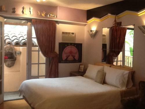 Hotel Les Artistes Inn