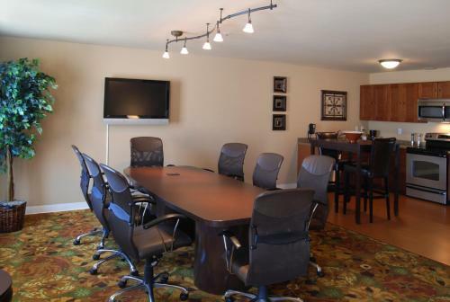 Hotel Oxford Suites Chico