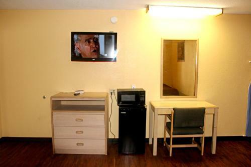 Motel Village Inn Cotulla