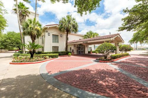 Motel 6 Baytown West - Garth Road