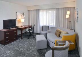 Hotel Courtyard Charlotte Matthews