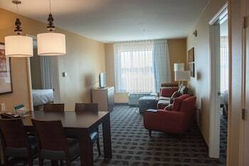Hotel Towneplace Suites By Marriott Beaumont Port Arthur