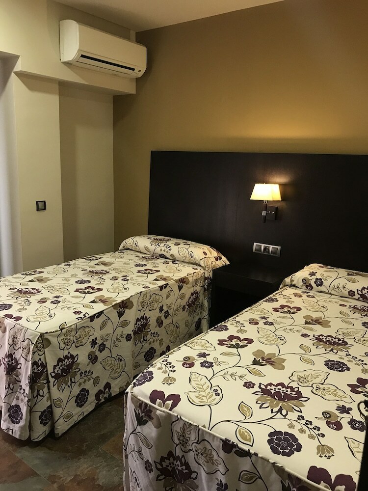 Hostal La Bartola