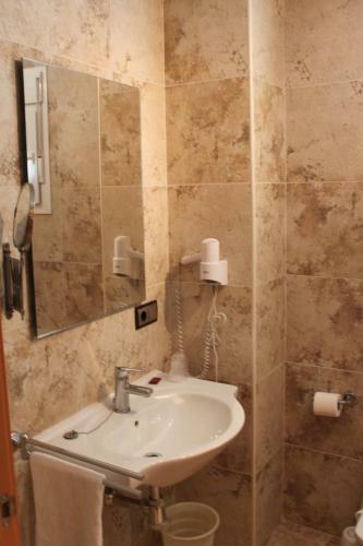 Hotel Pe�a Escrita
