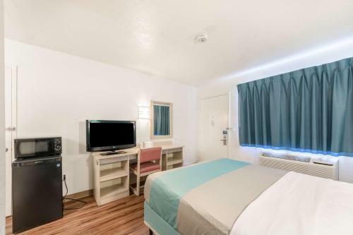 Motel 6 Del Rio