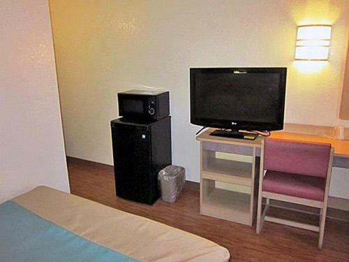 Motel 6 Del Rio