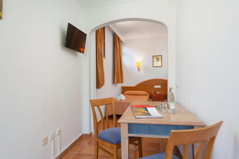 Hostal Santuari De Lluc