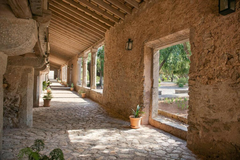 Hostal Santuari De Lluc