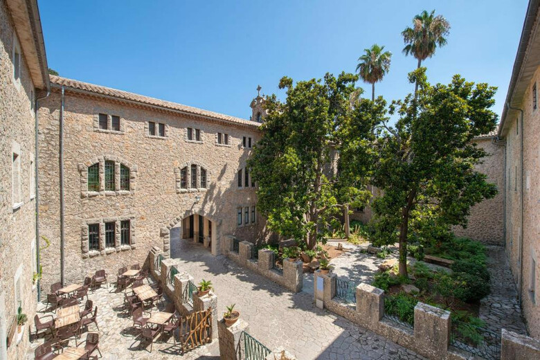 Hostal Santuari De Lluc