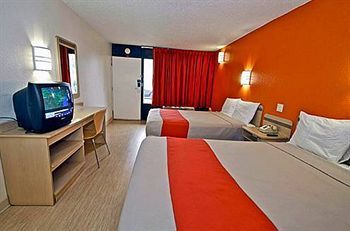 Motel 6 Davis - Sacramento Area