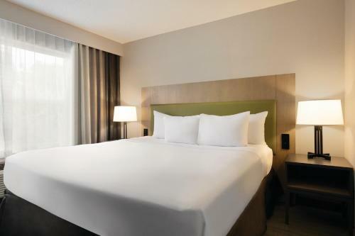 Hotel Country Inn & Suites Brooklyn Center