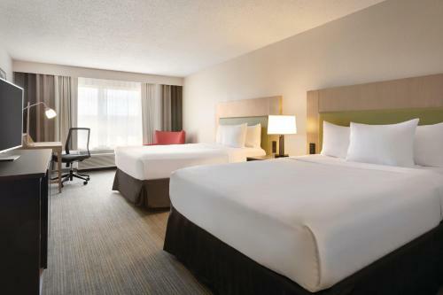 Hotel Country Inn & Suites Brooklyn Center