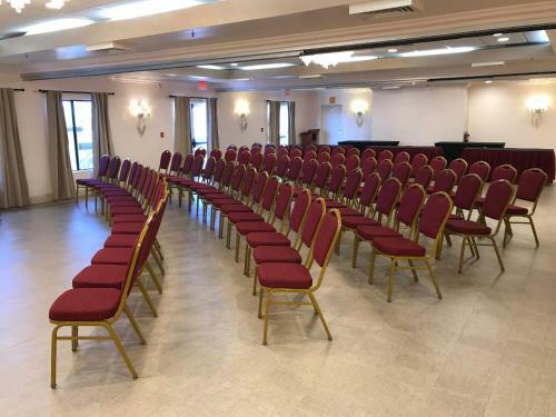 Hotel Holiday Inn Express Moreno Valley - Lake Perris
