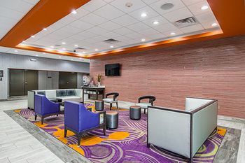 Hotel University Inn And Conference Center