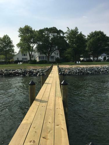 Bed & Breakfast Wades Point Inn On The Bay