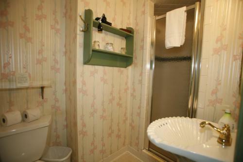 Parsonage Inn Bed And Breakfast
