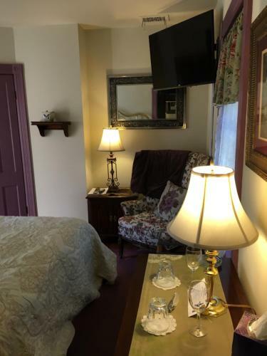 Parsonage Inn Bed And Breakfast