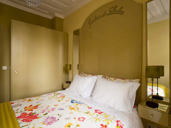 Lisbon Colours Bairro Alto Apartments