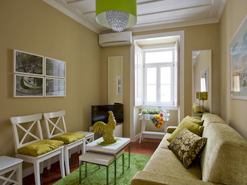 Lisbon Colours Bairro Alto Apartments