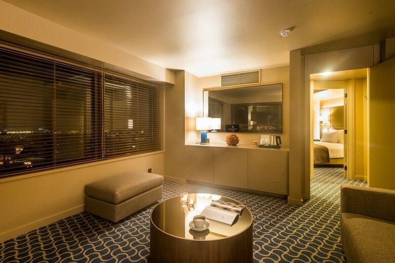 Hotel Dom Henrique - Downtown