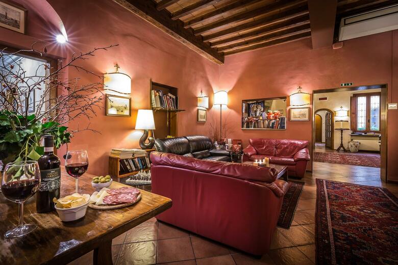 Hotel Marios