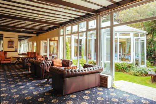 Hostal Yenton Hotel