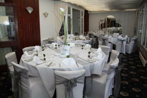 Hostal Yenton Hotel