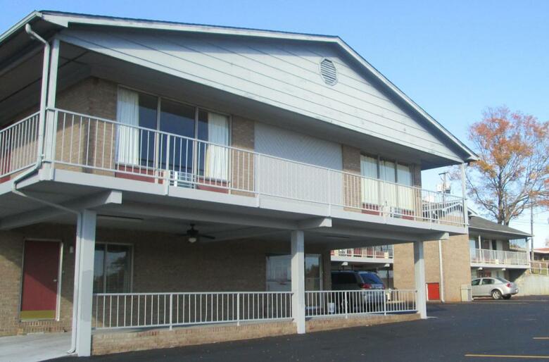 Motel Budgetel Inn & Suites
