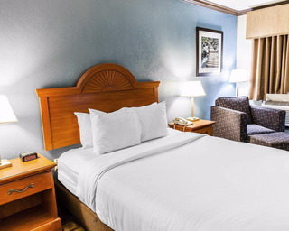 Hotel Quality Inn & Suites
