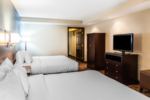 Hotel Quality Inn & Suites