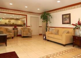 Hotel Quality Inn & Suites