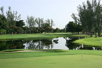 Shula's Hotel & Golf Club