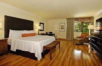 Shula's Hotel & Golf Club