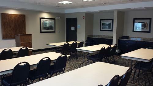 Hotel Holiday Inn Express & Suites Nevada