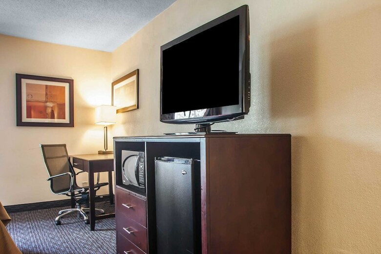 Hotel Comfort Inn