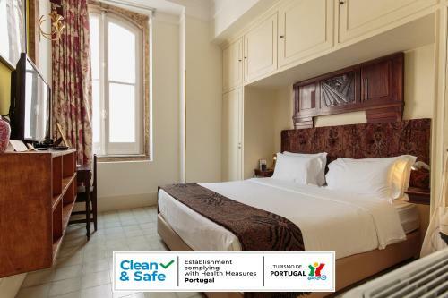 Hostal The Independente Suites & Terrace
