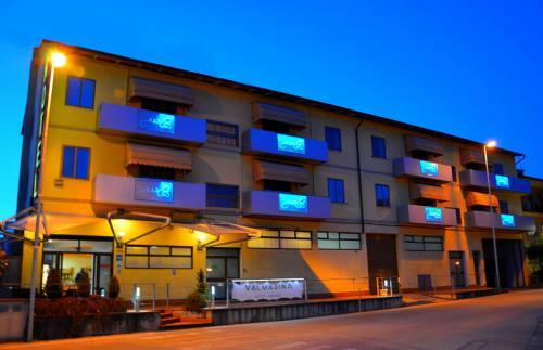 Hotel Valmarina