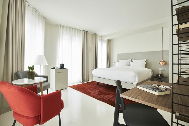 9hotel Sablon