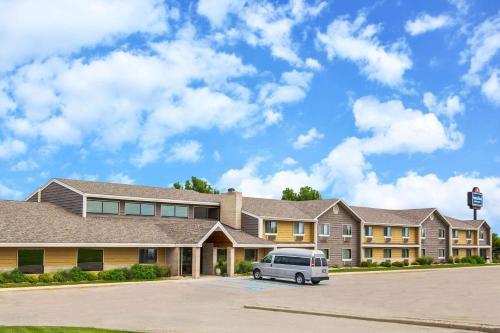 Hotel Americinn By Wyndham Clear Lake
