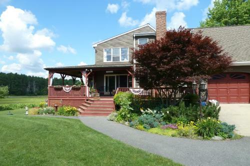 On Cranberry Pond Bed And Breakfast