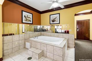 Hotel Comfort Suites Lake Jackson