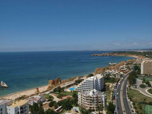 Apartamentos Turisticos Coral Da Rocha 1