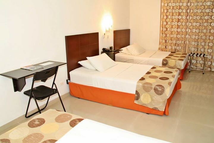 Hotel Calima Real