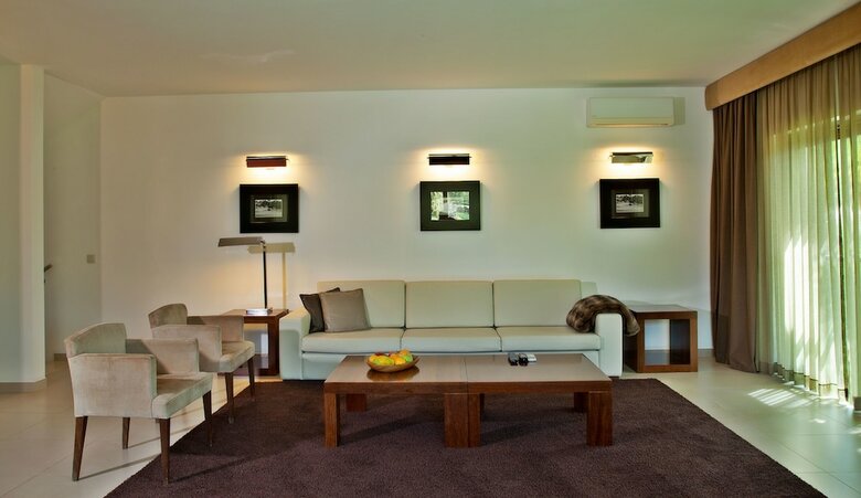 S�o Rafael Villas, Apartments & Guesthouse