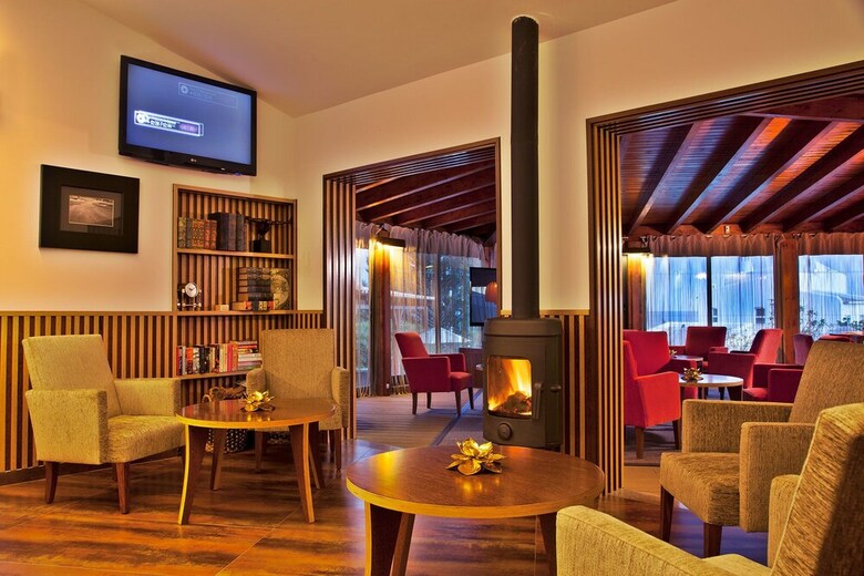 S�o Rafael Villas, Apartments & Guesthouse