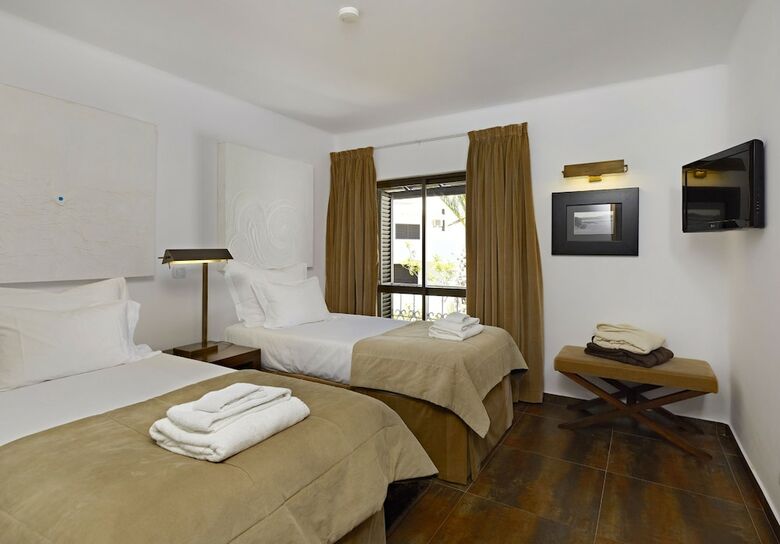S�o Rafael Villas, Apartments & Guesthouse
