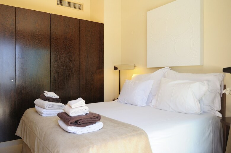 S�o Rafael Villas, Apartments & Guesthouse