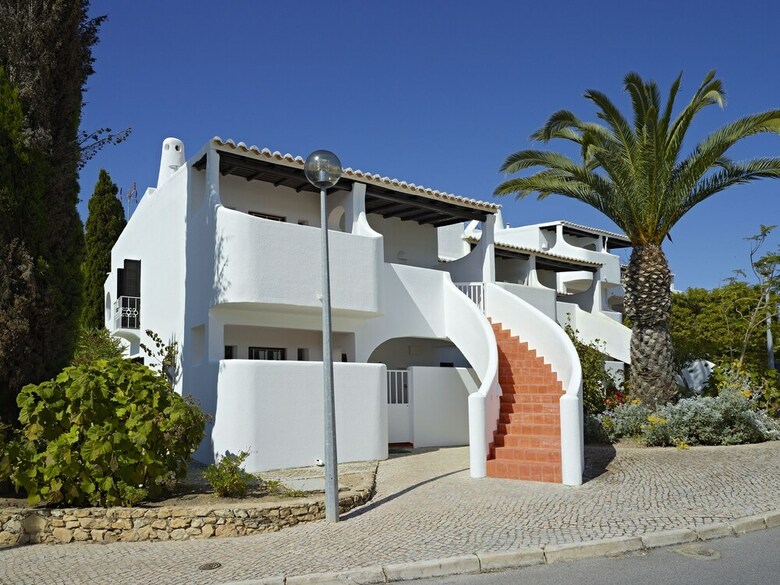 S�o Rafael Villas, Apartments & Guesthouse